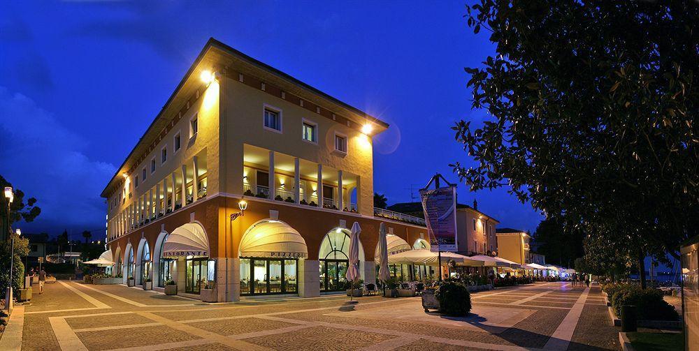 Hotel Vela D'Oro Dependence Бардолино Экстерьер фото