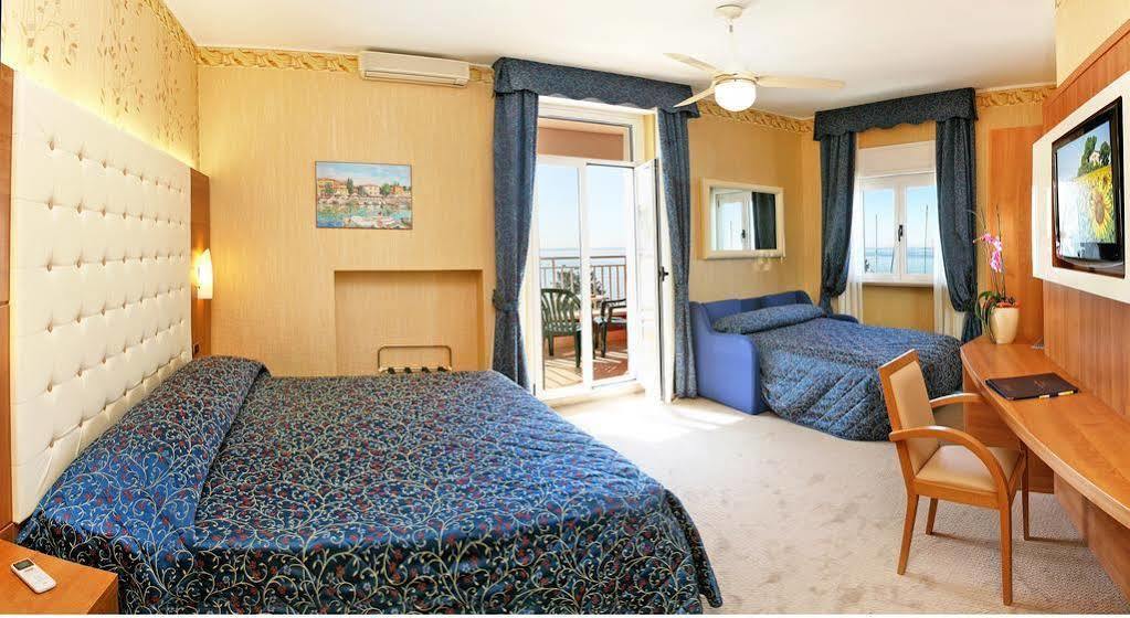 Hotel Vela D'Oro Dependence Бардолино Экстерьер фото